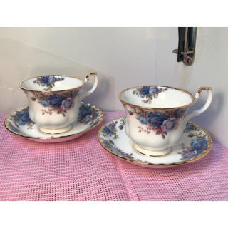 ロイヤルアルバート(ROYAL ALBERT)のロイヤルアルバート カップ&ソーサー ペア(グラス/カップ)