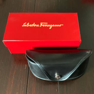 サルヴァトーレフェラガモ(Salvatore Ferragamo)のフェラガモ Salvatore Ferragamo 純正 サングラスケース(サングラス/メガネ)