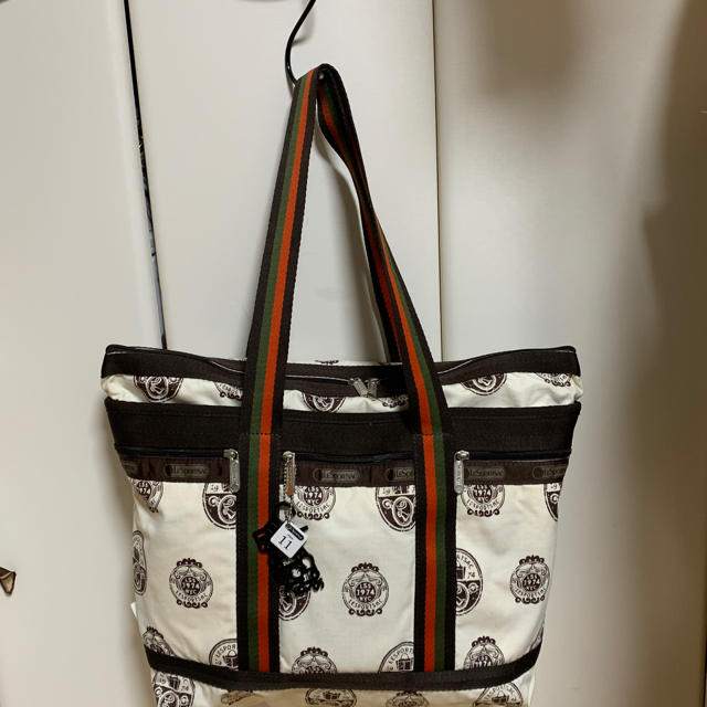 LeSportsac(レスポートサック)のショルダーバッグ レディースのバッグ(ショルダーバッグ)の商品写真