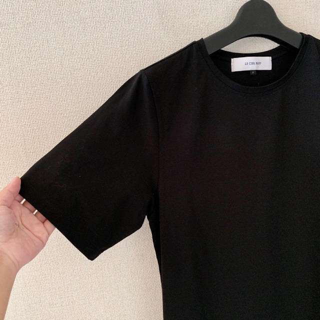 LE CIEL BLEU(ルシェルブルー)のルシェルブルー♡黒色Tシャツ レディースのトップス(Tシャツ(半袖/袖なし))の商品写真