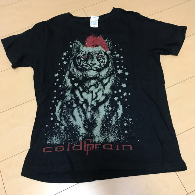 coldrain☆バンドTシャツ☆限定バージョン エンタメ/ホビーのタレントグッズ(ミュージシャン)の商品写真