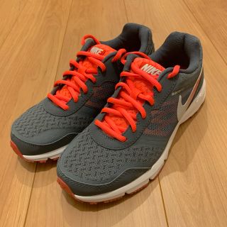 ナイキ(NIKE)の★美品★NIKE レディースランニングシューズ(シューズ)