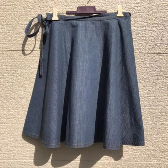 DEUXIEME CLASSE(ドゥーズィエムクラス)のDEUXIEME CLASSE スカート デニム 巻きスカート  レディースのスカート(ひざ丈スカート)の商品写真