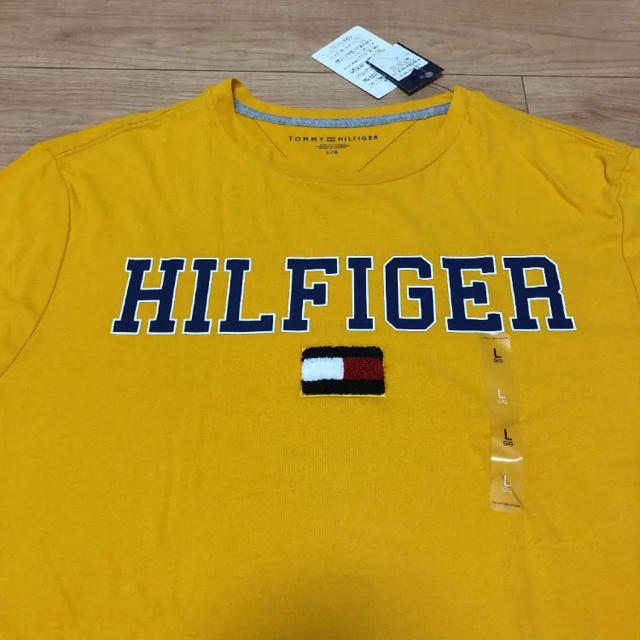 TOMMY HILFIGER(トミーヒルフィガー)の新品 TOMMY HILFIGER   トミーヒルフィガー Lサイズ メンズのトップス(Tシャツ/カットソー(半袖/袖なし))の商品写真