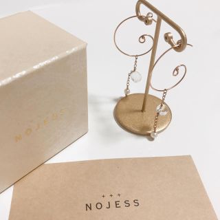 ノジェス(NOJESS)のさっちゃん様ご専用！NOJESS ♡ チャーム付き ピンクゴールドピアス(ピアス)