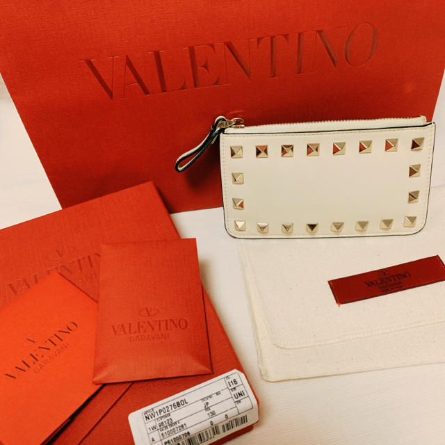 おトク情報がいっぱい！ valentino ヴァレンティノ キーケース コイン