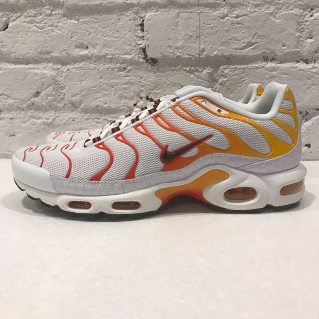 NIKE(ナイキ)の海外限定 NIKE Air Max Plus Sunburn 29cm 未使用品 メンズの靴/シューズ(スニーカー)の商品写真