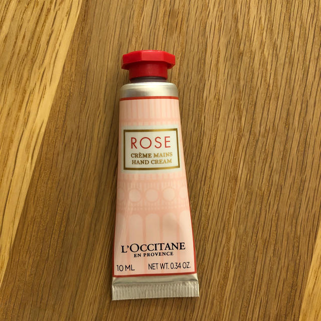 L'OCCITANE(ロクシタン)のロクシタン ハンドクリーム 新品未使用 コスメ/美容のボディケア(ハンドクリーム)の商品写真