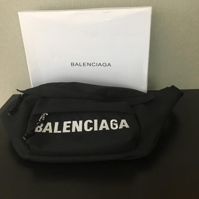 レア商品 BALENCIAGA バレンシアガwheel ショルダーバッグ ポーチ