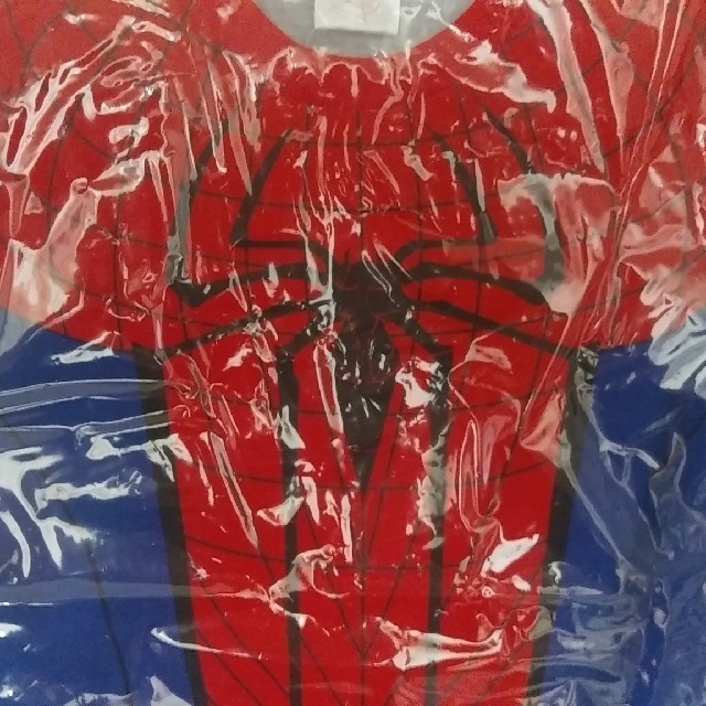 MARVEL(マーベル)のラスト1【新品】スパイダーマン　キッズTシャツ キッズ/ベビー/マタニティのキッズ服男の子用(90cm~)(Tシャツ/カットソー)の商品写真