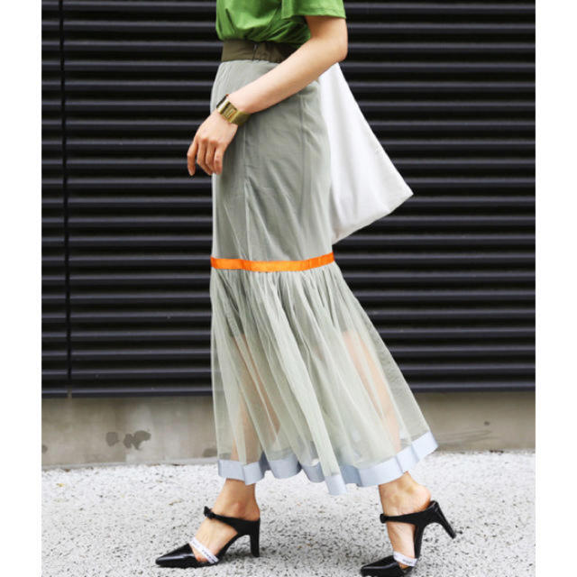 Ameri VINTAGE(アメリヴィンテージ)のGROSGRAIN TAPE TIERED SKIRT レディースのスカート(ロングスカート)の商品写真