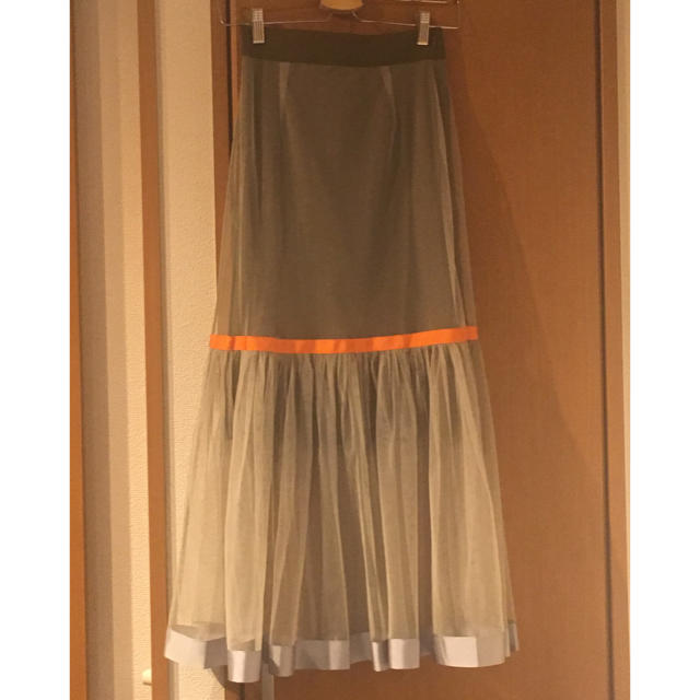 Ameri VINTAGE(アメリヴィンテージ)のGROSGRAIN TAPE TIERED SKIRT レディースのスカート(ロングスカート)の商品写真