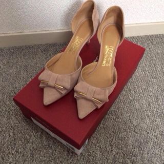 サルヴァトーレフェラガモ(Salvatore Ferragamo)のフェラガモ パンプス(ハイヒール/パンプス)