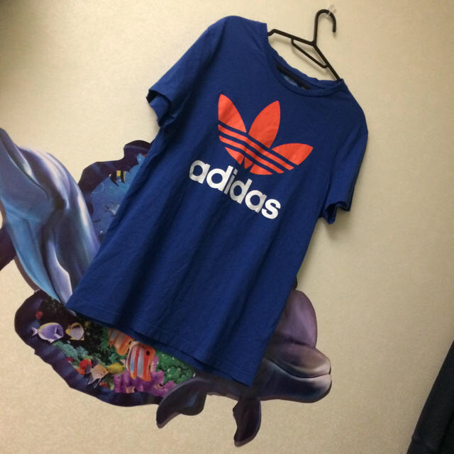 1アディダス tシャツ   メンズのトップス(Tシャツ/カットソー(半袖/袖なし))の商品写真