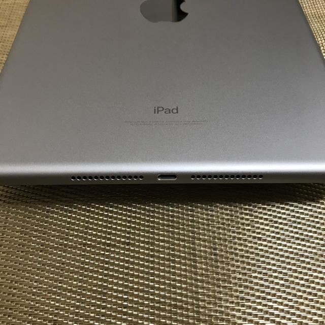 Apple 128GB Wi-Fi専用機の通販 by ssid's shop｜アップルならラクマ - iPad 5(2017) 9.7インチ 高品質安い