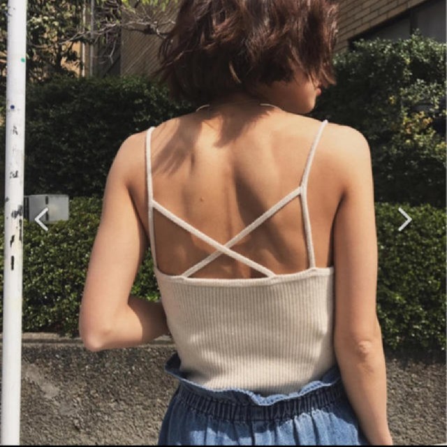 Ameri VINTAGE(アメリヴィンテージ)の最終値下げAmeriVINTAGE  BACK DESIGN KHIT CAMI レディースのトップス(キャミソール)の商品写真