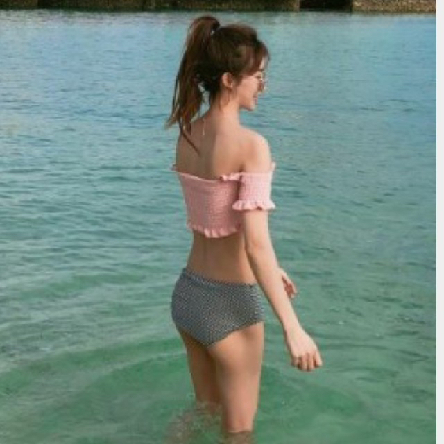 レディース 水着 ビキニ オフショル シャーリング タンキニ ピンク XL レディースの水着/浴衣(水着)の商品写真