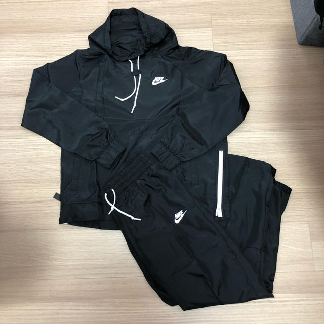 Nike 新品 レディース ウィンドブレーカー 上下セット ブラック Lサイズの通販 By Coast S Shop ナイキならラクマ