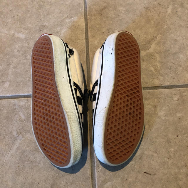 VANS(ヴァンズ)のバンズ スリッポン キッズ キッズ/ベビー/マタニティのキッズ靴/シューズ(15cm~)(スリッポン)の商品写真