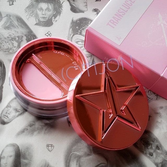  Jeffree Star 新品　パウダー　トランスルーセント コスメ/美容のベースメイク/化粧品(フェイスパウダー)の商品写真