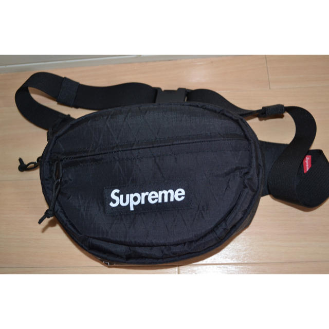 supreme waist bag 18aw