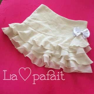 ラパフェ(La Pafait)の美品ラパフェ♡フリルホワイトスカート(ミニスカート)