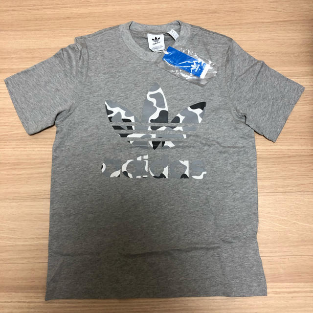 adidas(アディダス)の新品‼︎ adidas originals Tシャツ トレフォイルロゴ Sサイズ メンズのトップス(Tシャツ/カットソー(半袖/袖なし))の商品写真