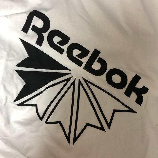 Reebok(リーボック)の新品！ リーボック クラシック ビッグロゴ  Tシャツ ホワイト Mサイズ メンズのトップス(Tシャツ/カットソー(半袖/袖なし))の商品写真