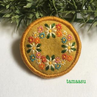 265.お花の刺繍ブローチ✴︎受注製作(コサージュ/ブローチ)