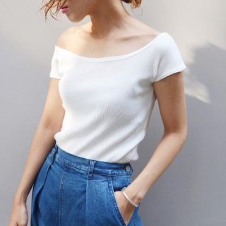 トゥデイフル(TODAYFUL)のみりあ様専用☺︎リブオフショルTシャツ ホワイト(カットソー(半袖/袖なし))