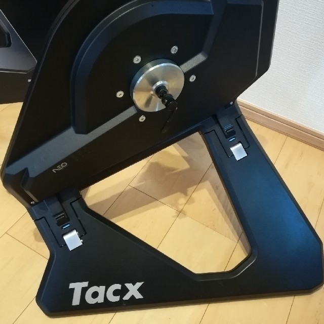 Tacx NEO Smart T2800 スマートトレーナー ローラー 