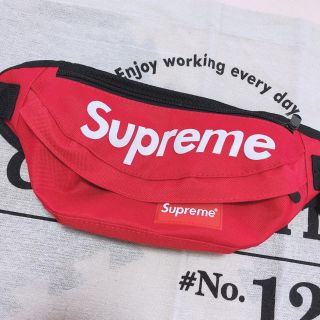 supreme ウエストバッグ　赤