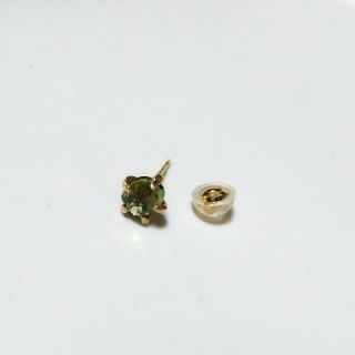 アッシュペーフランス(H.P.FRANCE)のmonaka jewellery グリーンサファイアピアス(片耳用) モナカ(ピアス)