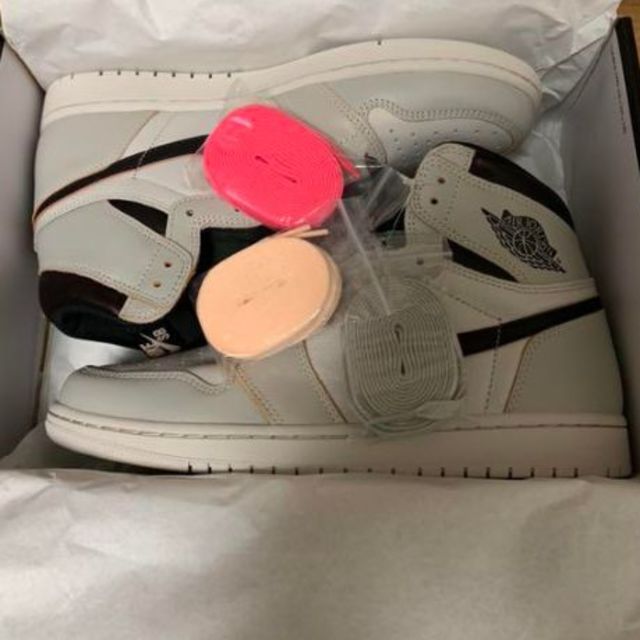 NIKE(ナイキ)のNIKE AIR JORDAN 1 RETRO HIGH OG メンズの靴/シューズ(スニーカー)の商品写真