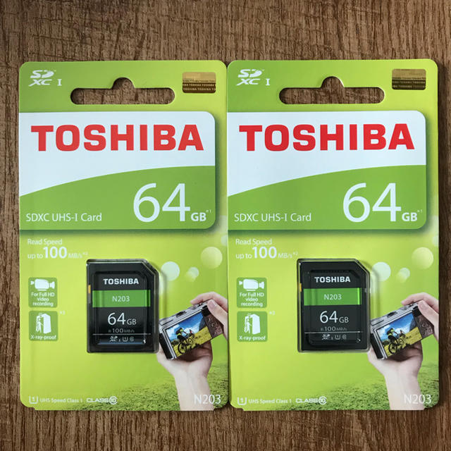 東芝(トウシバ)のSDカード 64GB 東芝TOSHIBA【2枚セット】 スマホ/家電/カメラのPC/タブレット(PC周辺機器)の商品写真