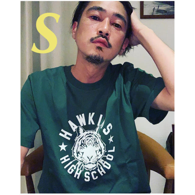 ナイキ ストレンジャーシングス ホーキンスTシャツ プリントロゴ Lサイズ