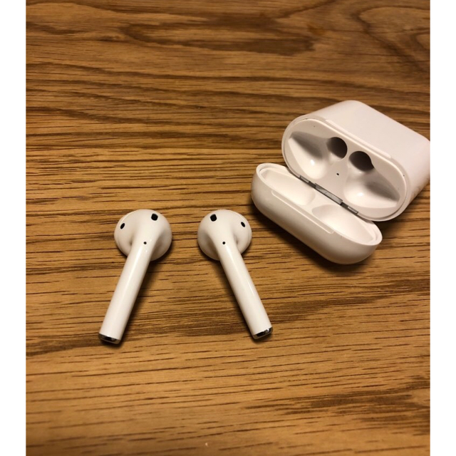 Apple(アップル)の【未使用品】ほぼAirpods スマホ/家電/カメラのオーディオ機器(ヘッドフォン/イヤフォン)の商品写真