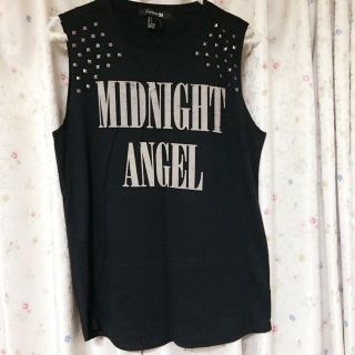 フォーエバートゥエンティーワン(FOREVER 21)のスタッズ付ノースリT(Tシャツ(半袖/袖なし))