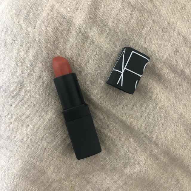 NARS(ナーズ)のNARS リップスティック 1003 コスメ/美容のベースメイク/化粧品(口紅)の商品写真