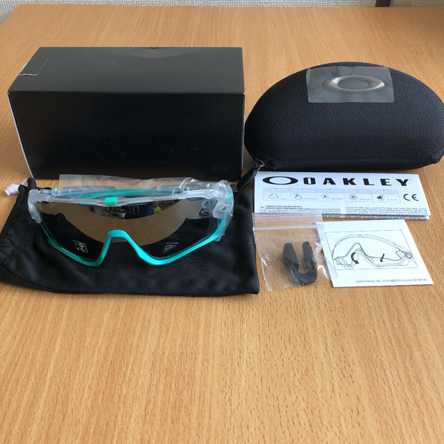 Oakley(オークリー)のジョウブレイカー  ジョーブレイカー ジョウブレーカー ジョーブレーカー 緑 メンズのファッション小物(サングラス/メガネ)の商品写真