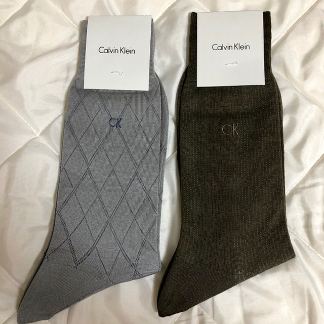 Calvin Klein(カルバンクライン)の新品★カルバンクライン★靴下★４足★25〜2６cm★グレー★ブラック★カーキ メンズのレッグウェア(ソックス)の商品写真