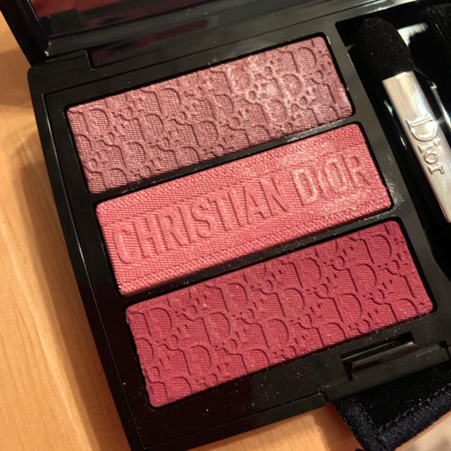 Dior トリオブリックパレット ローズキャンパス