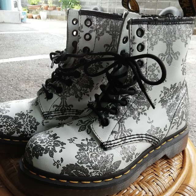 Dr.Martens(ドクターマーチン)のDr.martens レディースの靴/シューズ(ブーツ)の商品写真