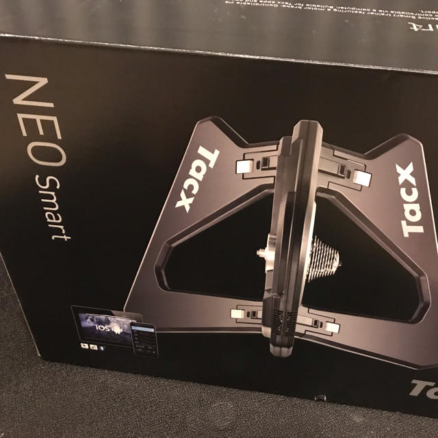 Tacx Neo Smartとタブレットマウント、スウェットカバー 【T-ポイント5