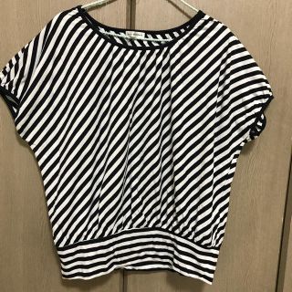 アーヴェヴェ(a.v.v)のa.v.vトップス(Tシャツ(半袖/袖なし))