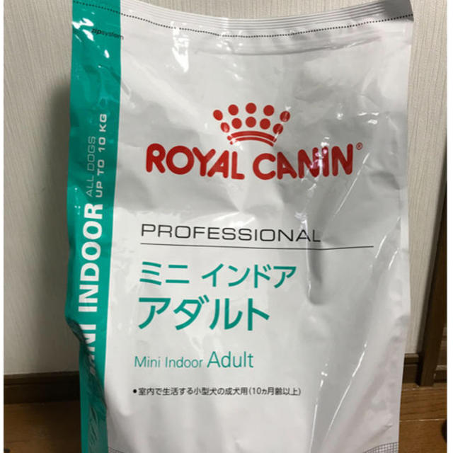 ROYAL CANIN - ロイヤルカナン ミニインドア アダルト(10kg)の通販 by