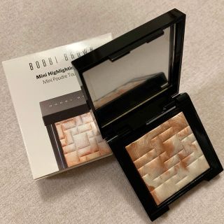 ボビイブラウン(BOBBI BROWN)のBOBBI BROWN ミニ ハイライティングパウダー ピンクグロウ ハイライト(フェイスカラー)