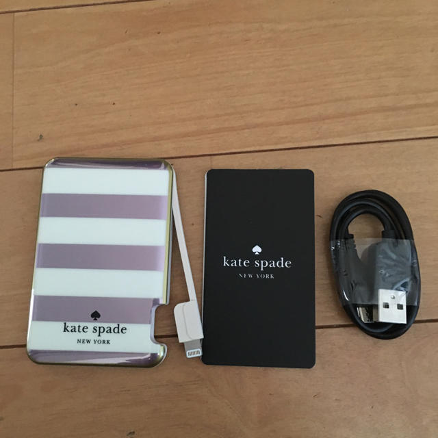 ケイトスペード katespade バッテリー 充電器 iphone 1