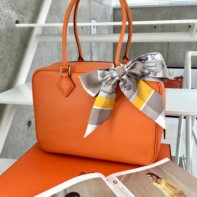 Hermes(エルメス)の未使用同様 エルメス 正規品 プリュム 28♡CHRISTINEさまご専用品♡ レディースのバッグ(ショルダーバッグ)の商品写真