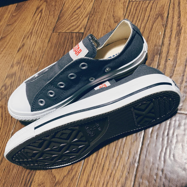 CONVERSE(コンバース)の新品未使用 コンバース スリッポン グレー 試着のみ converse  レディースの靴/シューズ(スリッポン/モカシン)の商品写真